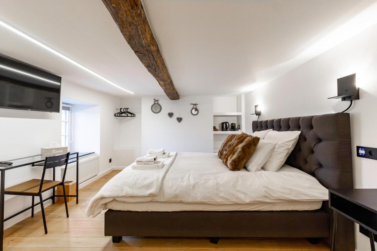 Bed and Breakfast A la source de Lavis à Houyet Chambre photo